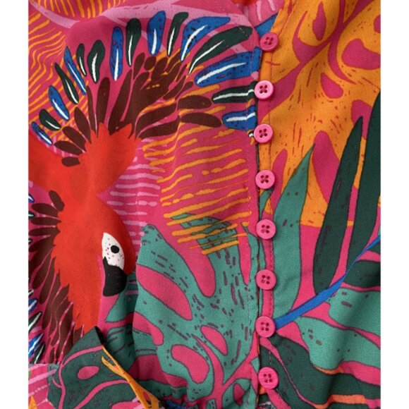 Joie Cropped Blouse Tropical Button up Vibrant Parrots Print Pink Red Green - Picture 3 of 9